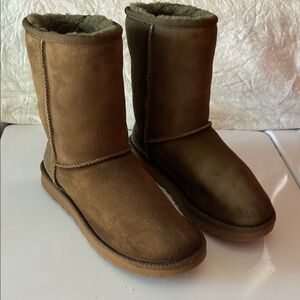 UGG Brown Winter Boots